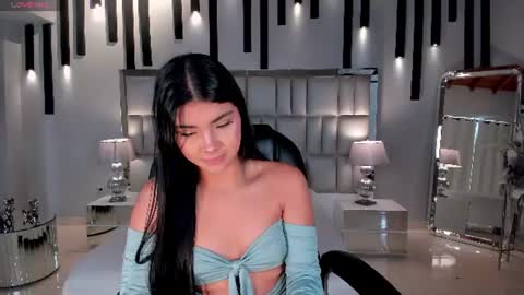 Call me Mia  online show from 06-24-26, 07:02
