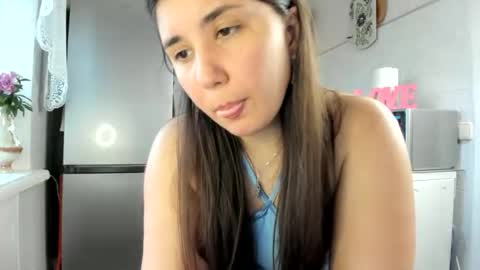 MiaMarrone online show from 06-11-26, 05:22