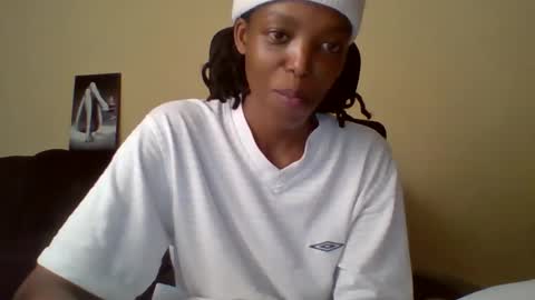 Snapshot of miami_muffin chatting on 05-07-26, 01:16 Muffin online show from 05-07-26, 01:16