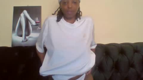 Snapshot of miami_muffin chatting on 05-14-26, 12:12 Muffin online show from 05-14-26, 12:12