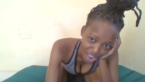 Snapshot of miami_muffin chatting on 05-30-26, 06:32 Muffin online show from 05-30-26, 06:32
