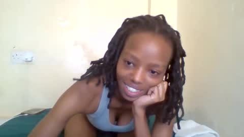 Snapshot of miami_muffin chatting on 06-08-26, 10:32 Muffin online show from 06-08-26, 10:32