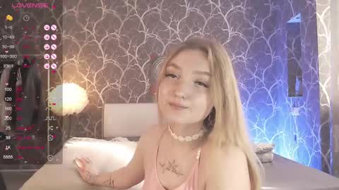 Mia online show from 05-09-26, 02:55
