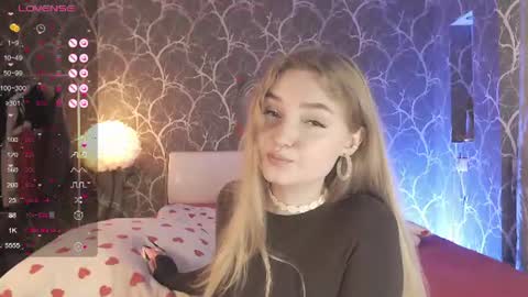 Mia online show from 06-19-26, 05:28