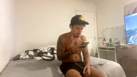 miamiclos1 online show from 10-27-25, 02:32