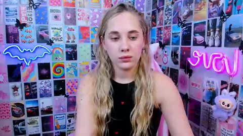 Snapshot of miamilas chatting on 01-12-26, 02:22 miamilas online show from 01-12-26, 02:22