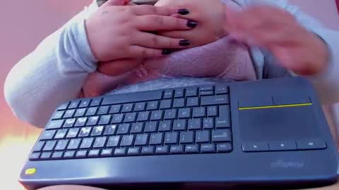 Snapshot of miamiller04 chatting on 11-26-25, 12:55 mia miller online show from 11-26-25, 12:55