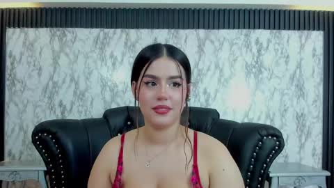 Snapshot of miamontoya chatting on 02-08-25, 03:42 Mia   -5 7001400 Follow  online show from 02-08-25, 03:42