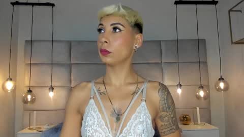 Mia Morgann online show from 01-12-25, 11:17