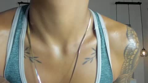 Mia Morgann online show from 02-08-25, 12:17