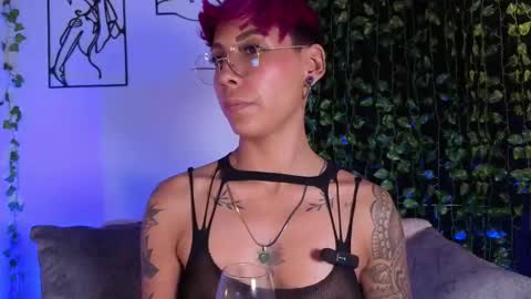 Mia Morgann online show from 11-07-25, 06:19