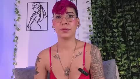 Mia Morgann online show from 01-12-26, 02:11