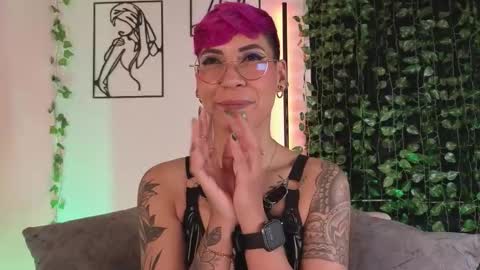 Mia Morgann online show from 02-10-26, 01:59