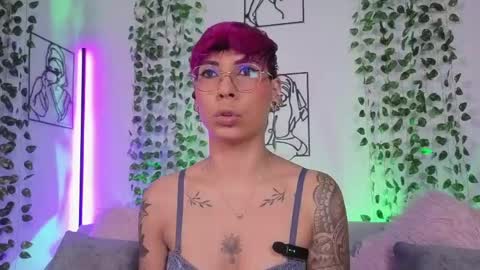 Mia Morgann online show from 04-17-26, 02:42