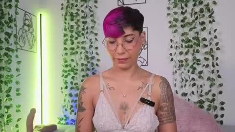 Mia Morgann online show from 05-15-26, 04:14