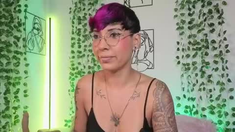 Mia Morgann online show from 05-21-26, 02:02