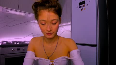 Mia online show from 02-22-26, 07:45