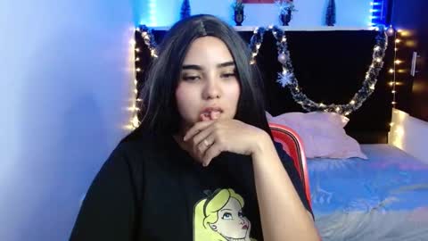 Snapshot of miapeyton chatting on 12-30-24, 04:19 Mia Peyton   online show from 12-30-24, 04:19