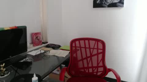 Mia Peyton   online show from 10-30-25, 03:46