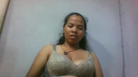 Snapshot of miarii chatting on 04-26-26, 10:35 miarii online show from 04-26-26, 10:35