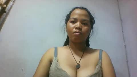 Snapshot of miarii chatting on 05-09-26, 02:50 miarii online show from 05-09-26, 02:50