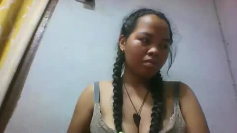 Snapshot of miarii chatting on 05-10-26, 03:01 miarii online show from 05-10-26, 03:01