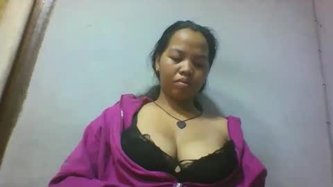 Snapshot of miarii chatting on 05-18-26, 02:51 miarii online show from 05-18-26, 02:51