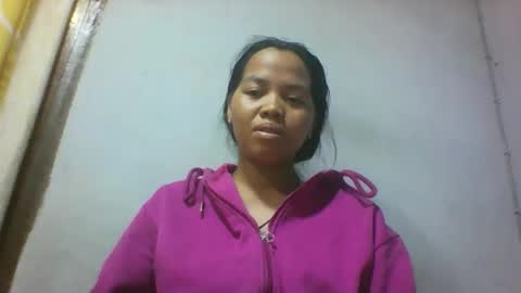 Snapshot of miarii chatting on 05-18-26, 04:07 miarii online show from 05-18-26, 04:07