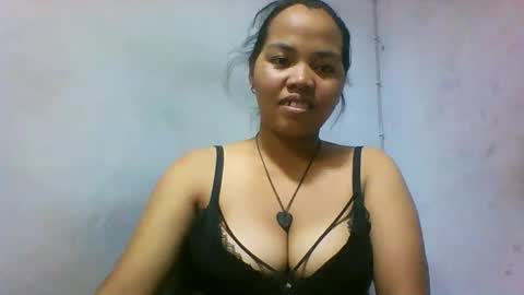 Snapshot of miarii chatting on 06-06-26, 06:23 miarii online show from 06-06-26, 06:23