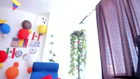 Snapshot of miarobertsmilf chatting on 07-15-26, 10:04 Mia Milf online show from 07-15-26, 10:04
