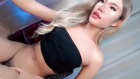 Snapshot of miasex980271 chatting on 05-13-26, 06:11 miasex980271 online show from 05-13-26, 06:11