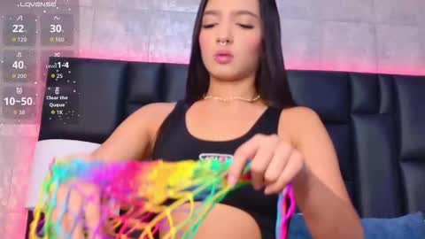 Snapshot of miasweetth chatting on 10-17-25, 01:03 Mia Sweetth online show from 10-17-25, 01:03