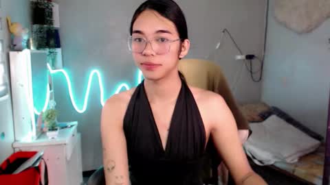 Mia online show from 02-19-26, 03:24