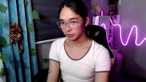 Mia online show from 02-24-26, 07:56