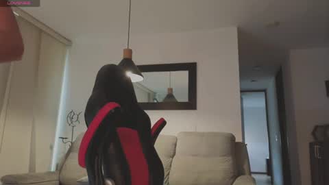 Snapshot of miavero chatting on 05-12-26, 03:09 Mia online show from 05-12-26, 03:09