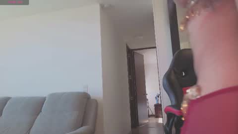 Snapshot of miavero chatting on 07-28-26, 02:46 Mia online show from 07-28-26, 02:46