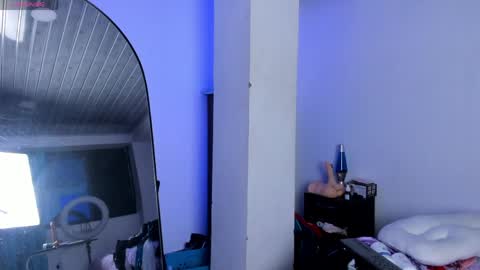 Mia Villalobos online show from 05-03-26, 03:45