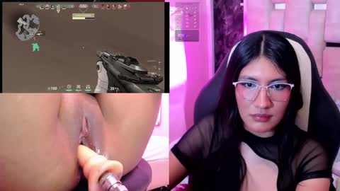Snapshot of miavoss_ chatting on 01-12-25, 07:43 mia online show from 01-12-25, 07:43