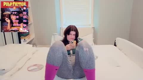 Mia  online show from 06-10-26, 04:39