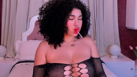 Snapshot of miawoderfull chatting on 01-24-25, 01:24 Mia online show from 01-24-25, 01:24