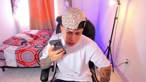 Snapshot of michael_boy88_ chatting on 05-22-26, 03:50 Michael Boy online show from 05-22-26, 03:50