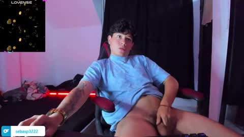 Snapshot of michael_kendall0 chatting on 01-10-25, 02:25 michael independent model online show from 01-10-25, 02:25