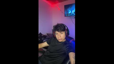 Snapshot of michael_kendall0 chatting on 01-30-25, 08:21 michael independent model online show from 01-30-25, 08:21