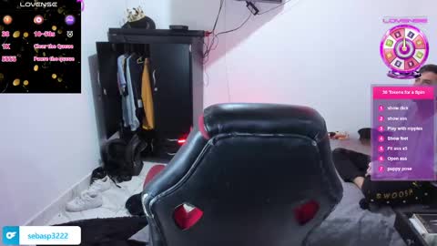 Snapshot of michael_kendall0 chatting on 02-15-25, 02:04 michael independent model online show from 02-15-25, 02:04