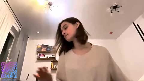 Emily online show from 11-08-25, 02:28