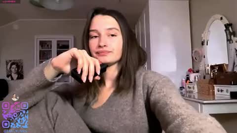 Emily online show from 02-06-26, 02:09