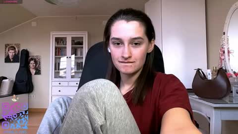 Emily online show from 04-20-26, 02:20