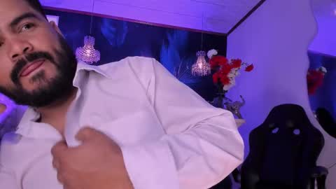 Michael online show from 10-22-25, 01:44