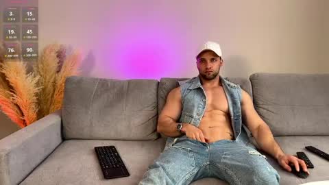 michaelbradley_for_u online show from 04-06-26, 08:59