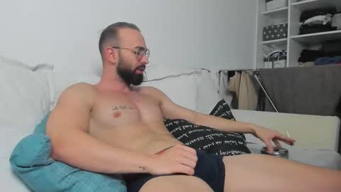 MichaelEvansx online show from 10-09-25, 10:46